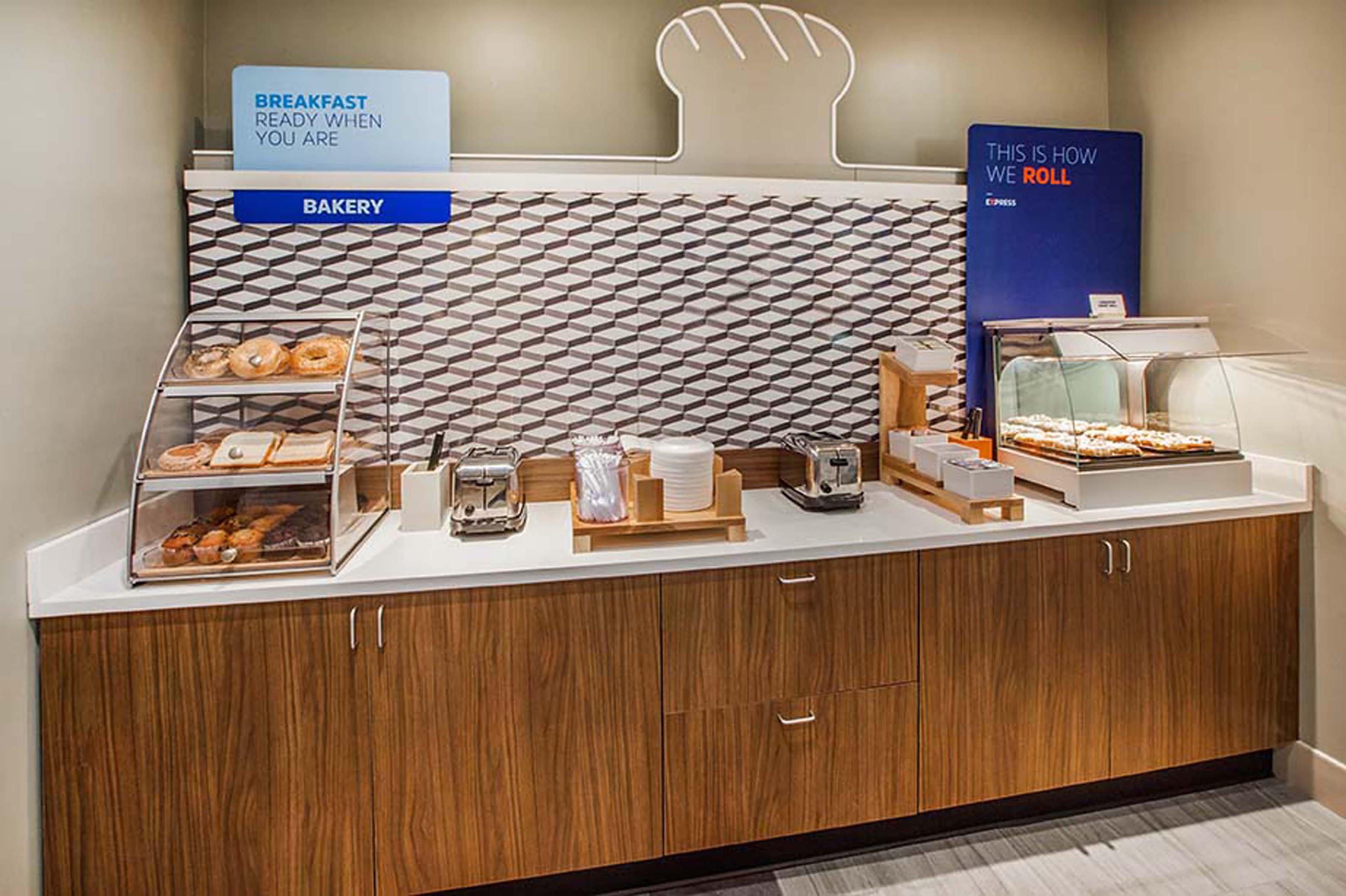 Holiday Inn Express And Suites Fort Lauderdale Airport West By Ihg Дейви Экстерьер фото