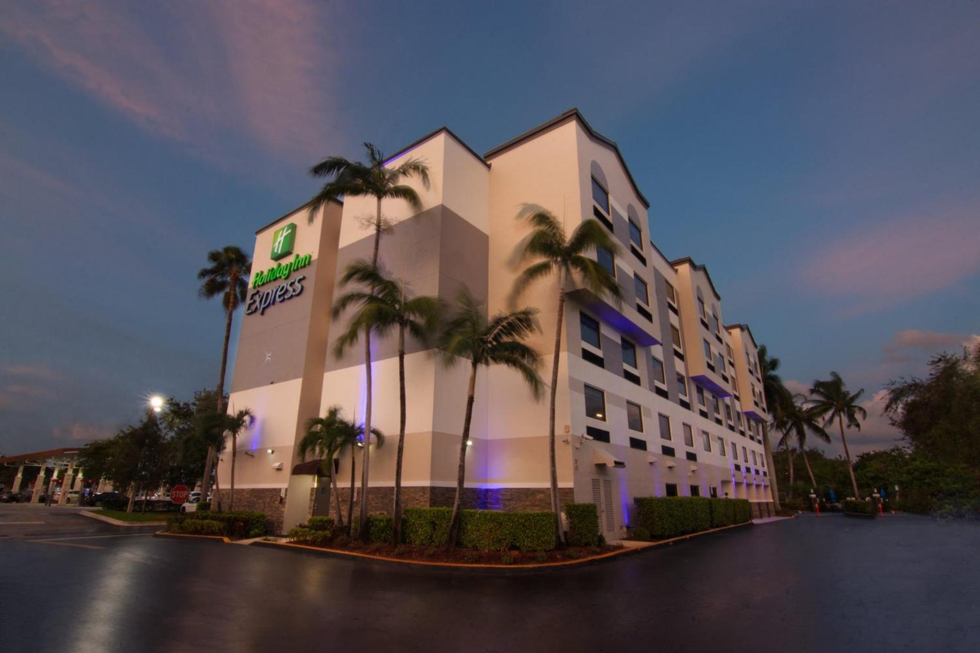Holiday Inn Express And Suites Fort Lauderdale Airport West By Ihg Дейви Экстерьер фото